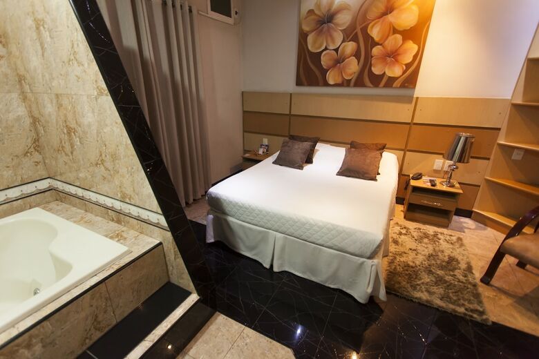 Arlen Hotel