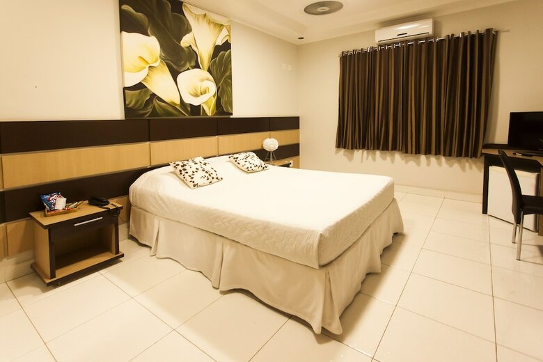 Arlen Hotel