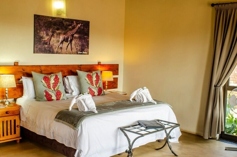 Posada Tshikwalo Game Lodge