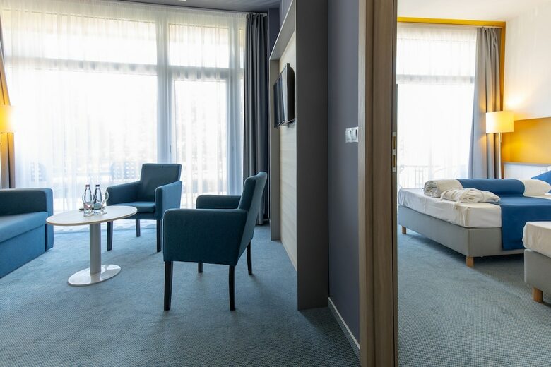 Hotel Yacht Wellness & Business