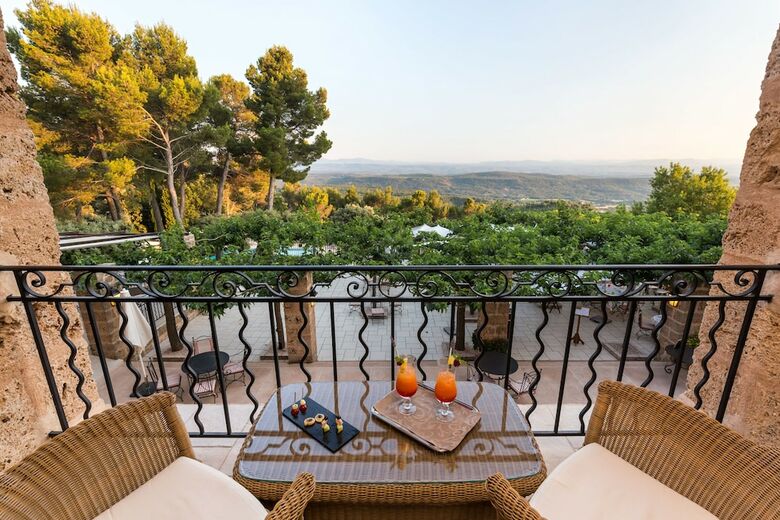 Hotel La Bastide De Tourtour & Spa H�tel