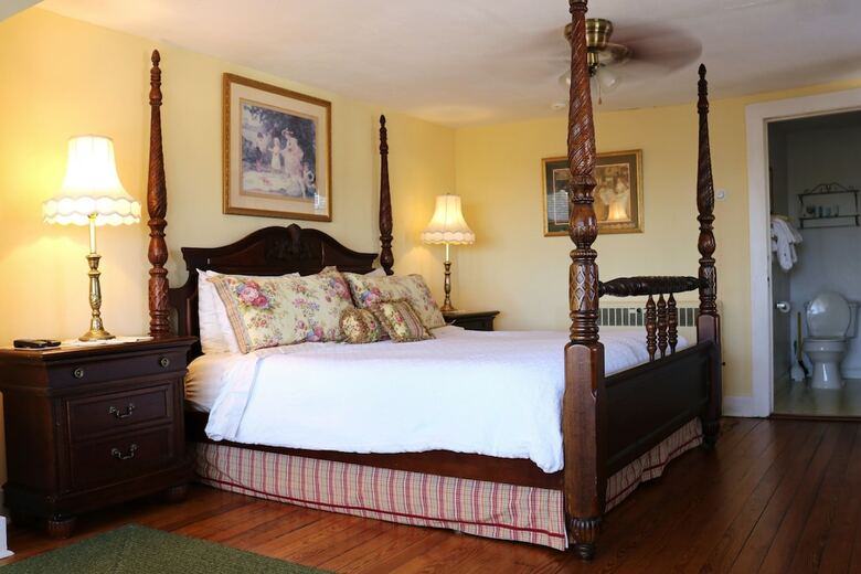Bed & Breakfast Echo Mountain Inn