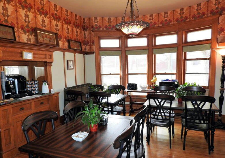 Bed & Breakfast Champaign Garden Inn