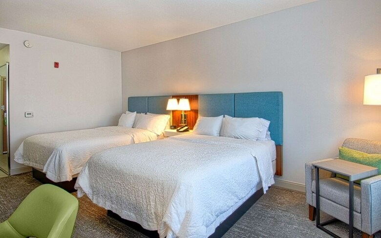 Hotel Hampton Inn And Suites Hemet