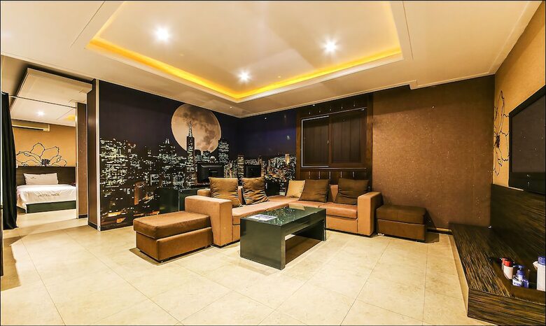 Nice Hotel