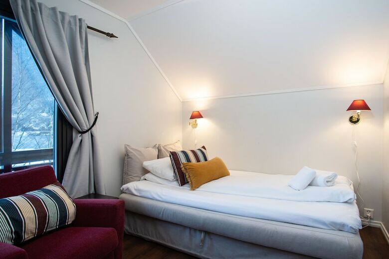 Fl�msbrygga Hotell