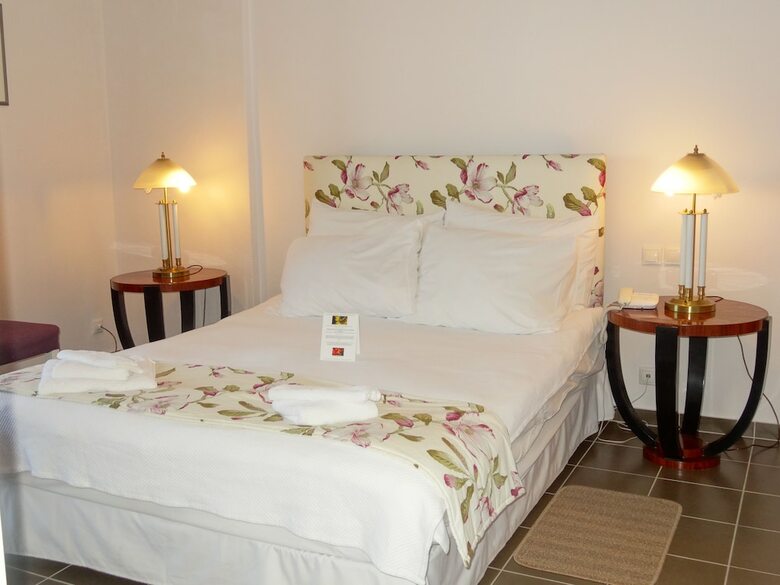 Hotel Lagou Raxi