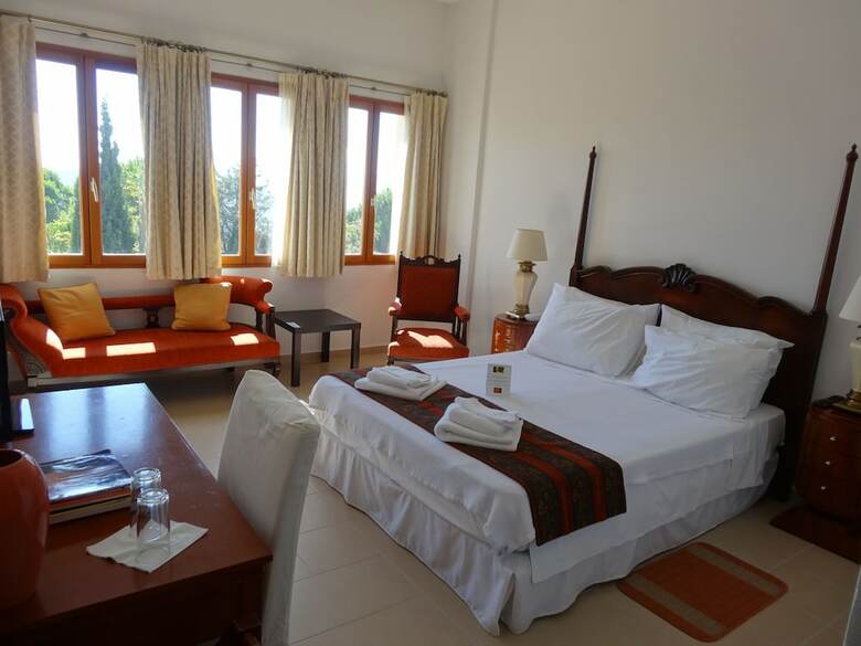 Hotel Lagou Raxi