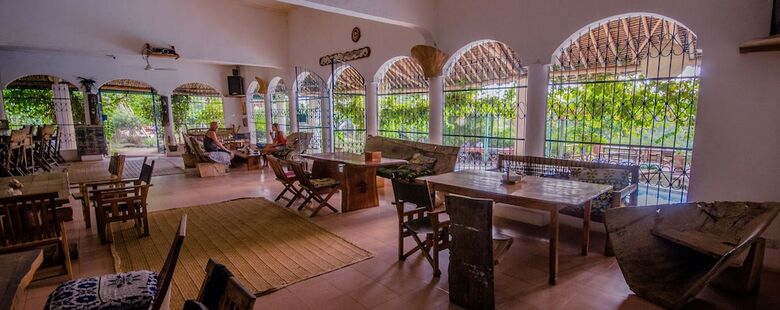 Hostal Distant Relatives Ecolodge & Backpackers - Hostel