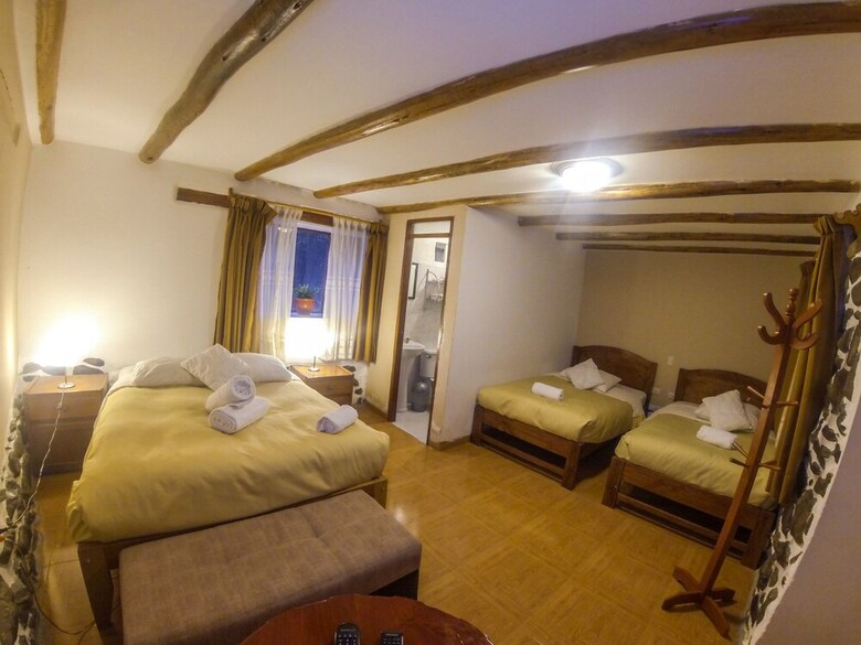 Hotel La Casa Del Abuelo Riverside