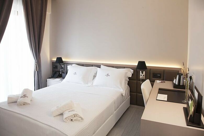 Hotel Ayia Marina Suites