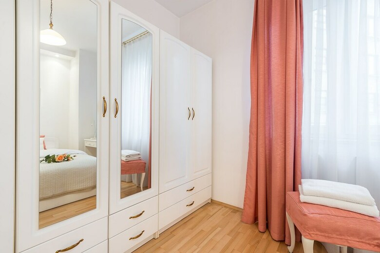 Aparthotel P&o Apartments Wola