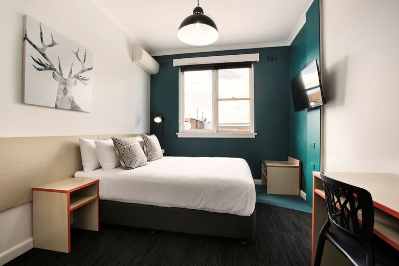 Greenacre Hotel