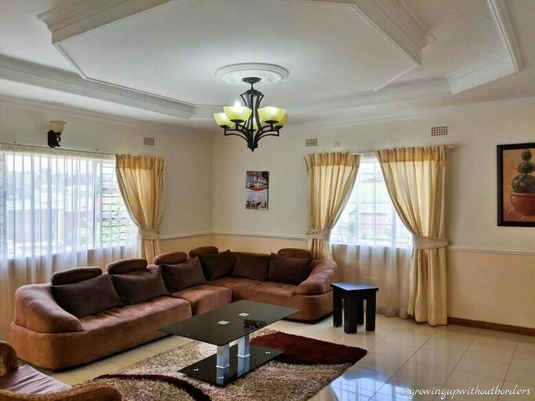 Hotel Home Up Guest House