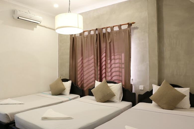 Hostal Pool Party Hostel