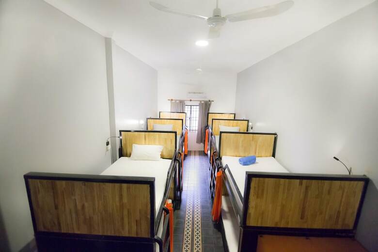Hostal Pool Party Hostel