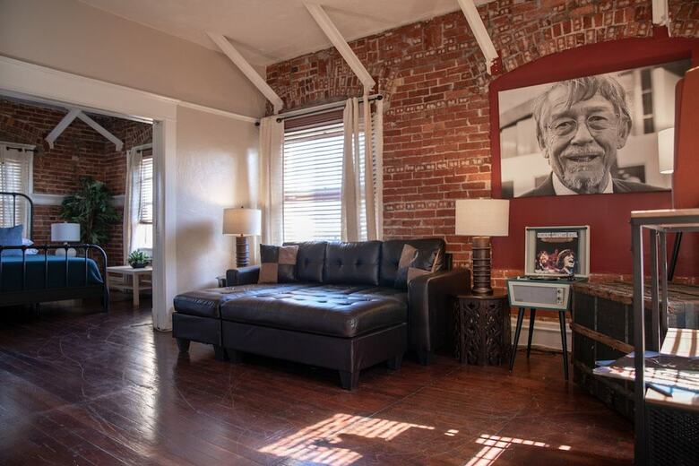 Aparthotel Ellison Suites