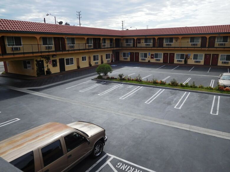 Hotel Diamond Inn