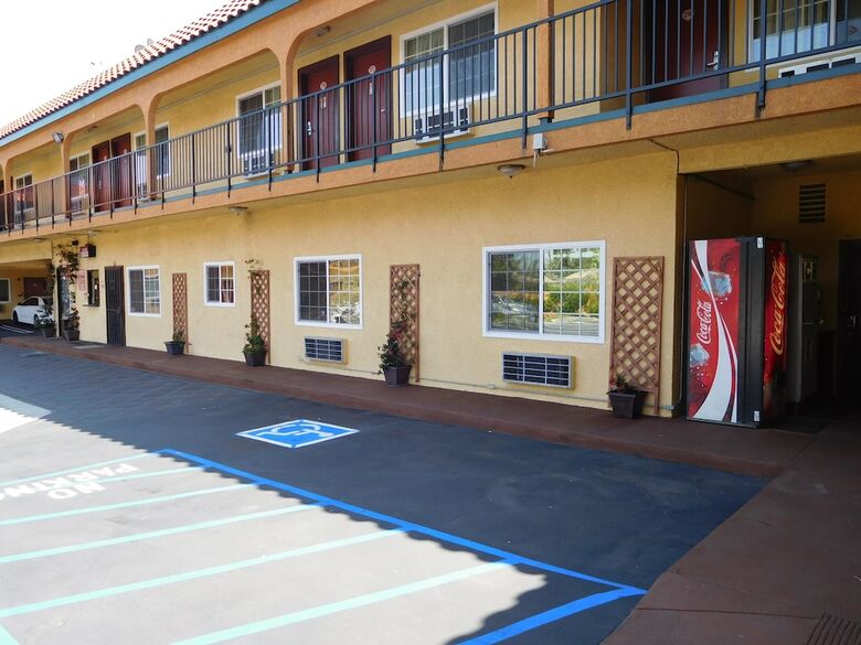 Hotel Diamond Inn