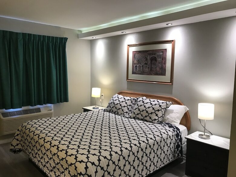 Hotel 777 Motor Inn