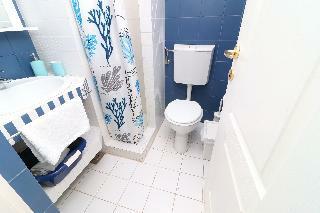 Apartments Trstenica