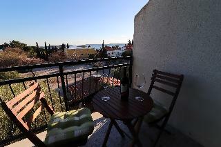 Apartments Trstenica