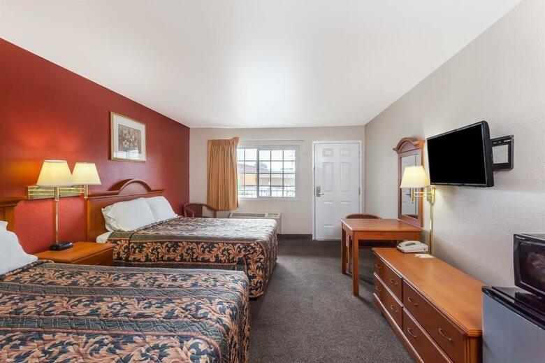 Hotel Signature Anaheim Maingate