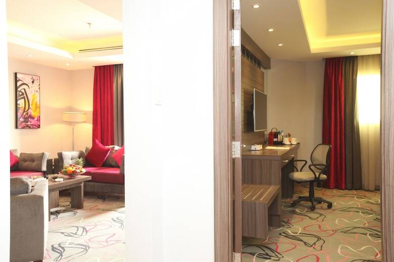 Ronza Rose Sea View Hotel