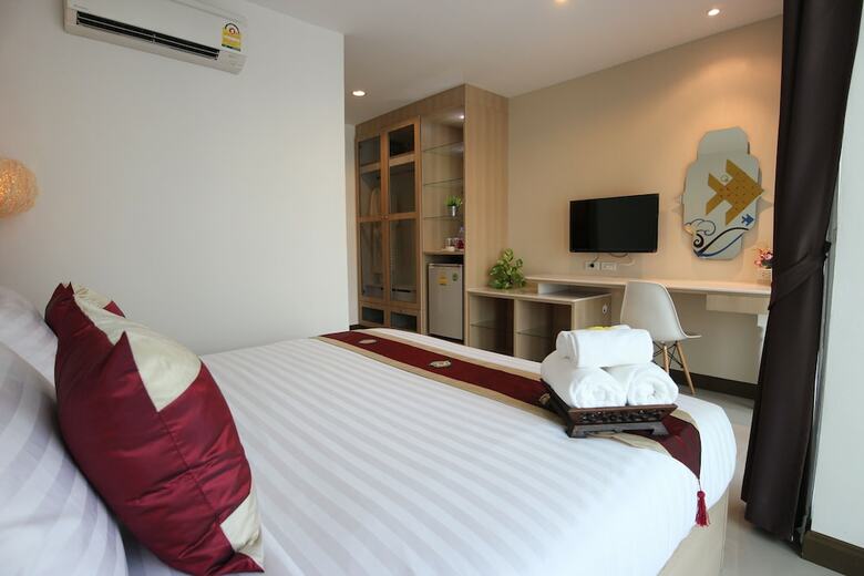 Hotel The Sila Sriracha