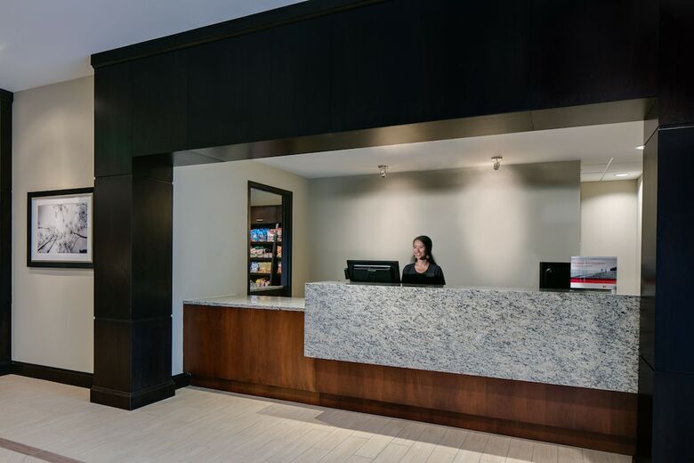 Hotel Staybridge Suites Des Moines Downtown