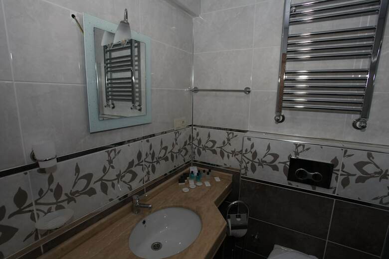 Reyyan Hotel
