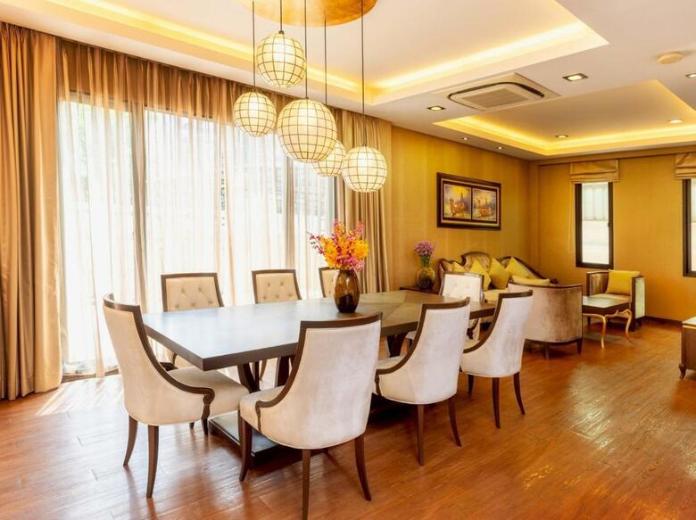 Chiva Bangkok Hotel