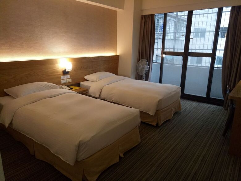 New World Hotel