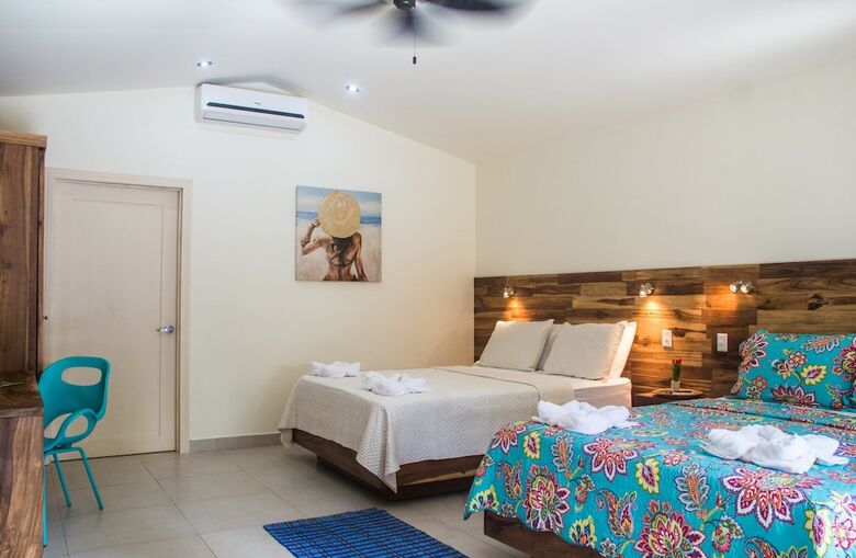 Hotel Banana Beach Bungalows