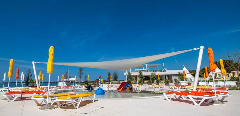Arena Kazela Mobile Homes