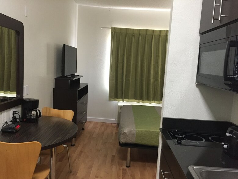 Hotel Studio 6 Dallas, Tx