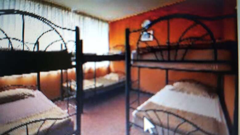 Hostal The Urban Age Hostel