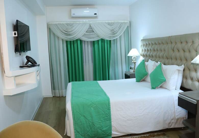 Hotel Luxsur