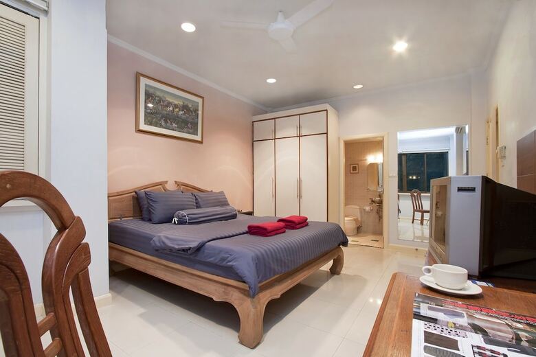 Argyle Apartments Pattaya