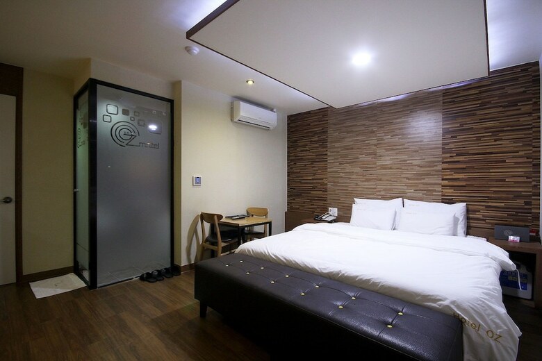 Hotel Oz Oncheonjang