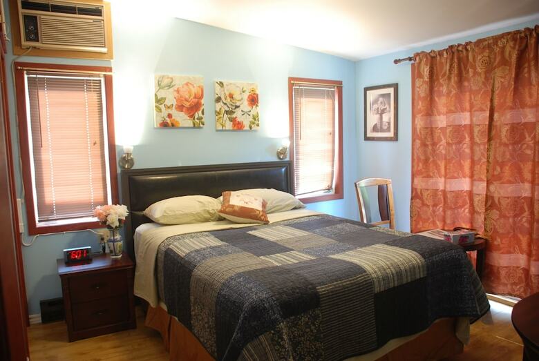 Ambassador B&B Guest Home