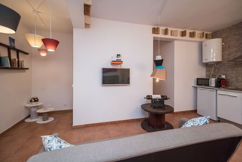 Y Quebedo - Concept Serviced Apartments