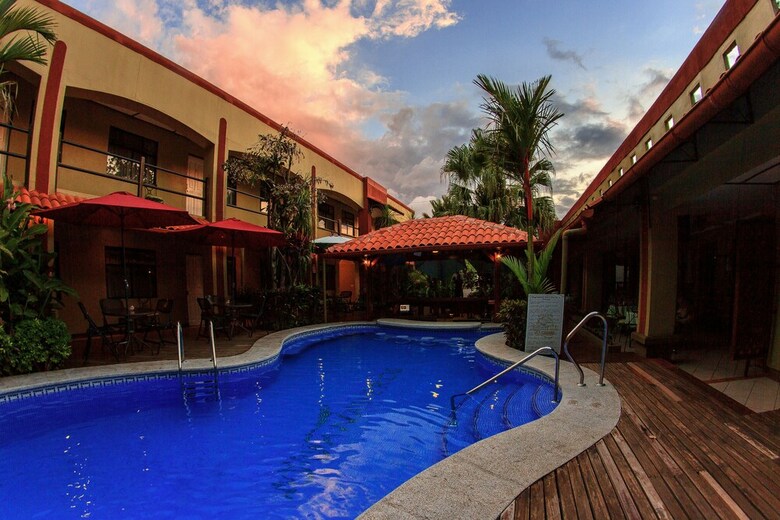 Hotel Iguana Verde