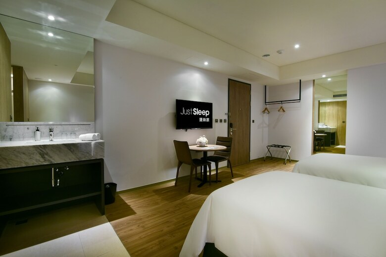Hotel Just Sleep Kaohsiung Station