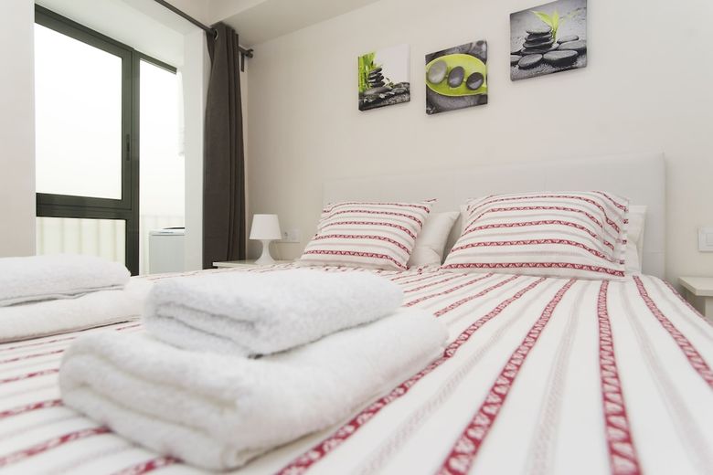 Apartments Sfamilia Barcelona