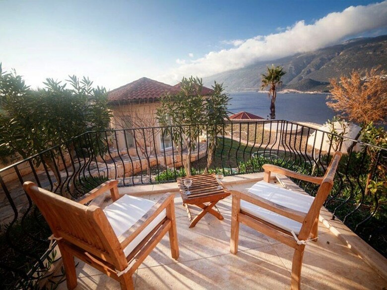Hotel Deniz Feneri Lighthouse