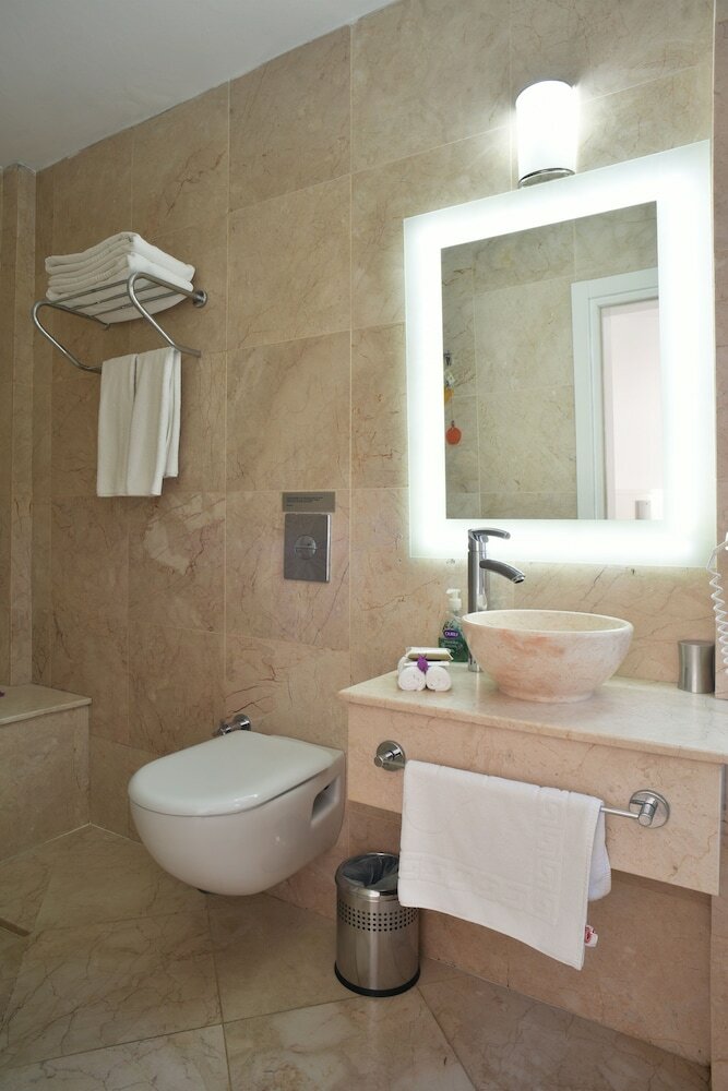 Hotel Deniz Feneri Lighthouse