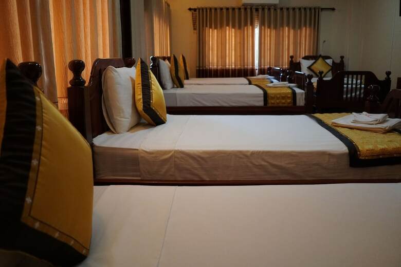 Mountain View Riverside Boutique Hotel
