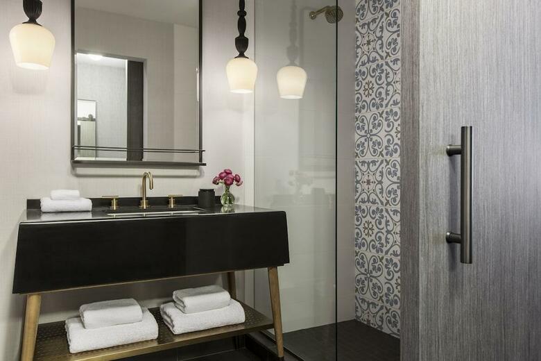 Kimpton Gray Hotel
