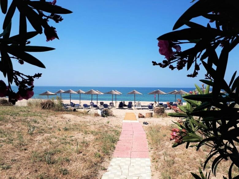 Golden Beach Hotel
